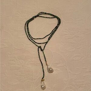 Elegant Green Beaded Necklace with Pearl Accents